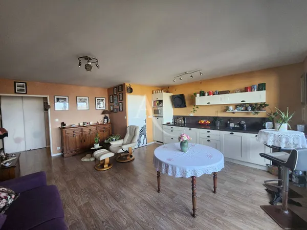 Duplex 3 pièces 65 m² 