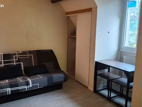 Studio meublé - Calme, proche gare et commerces 