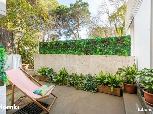 Studio 1 pièce 15 m² 