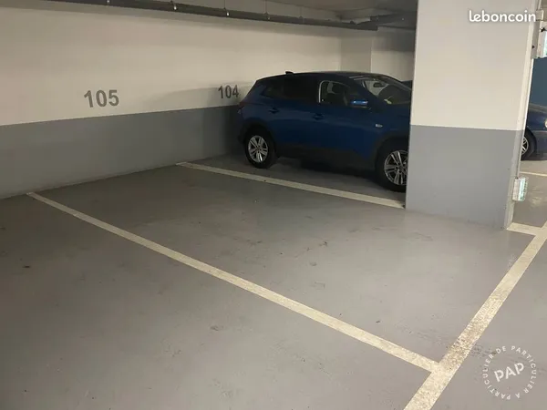 Place de parking sous terrain 
