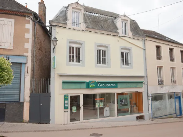 Immeuble de 155 m2 en centre-bourg 