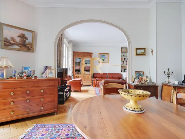 Charme de l'ancien / Volume / Belle copropriété 