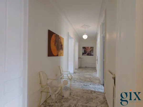 Appartement 7 pièces 180 m² 