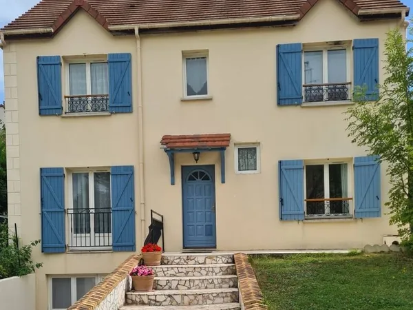 Maison 9 pièces 196 m² 