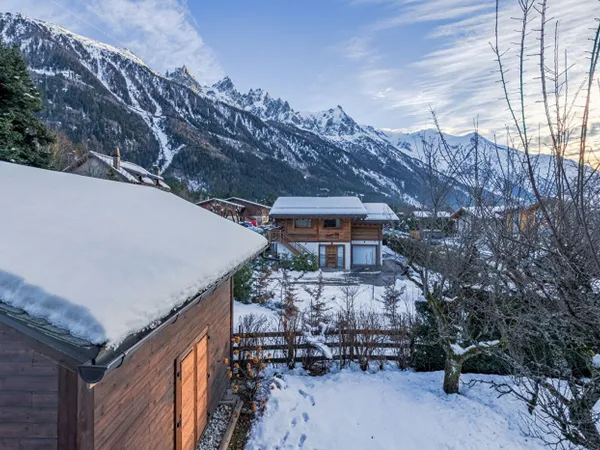 Maison de pays rénovée centre village des Praz 