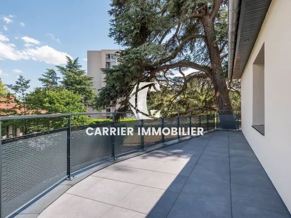 Superbe T3 avec 40m² de terrasse au sein d'une copropriété intimiste 