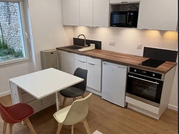 Loue appartement rénové 