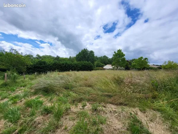Terrain 1 500 m² Saint Genes De Lombaud 