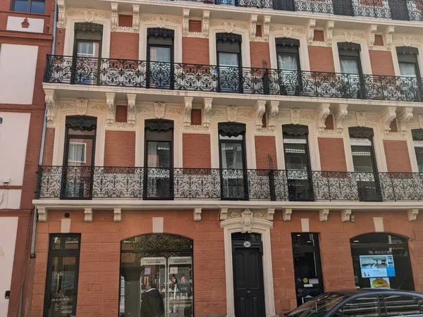 Studio 1 pièce 14 m² 