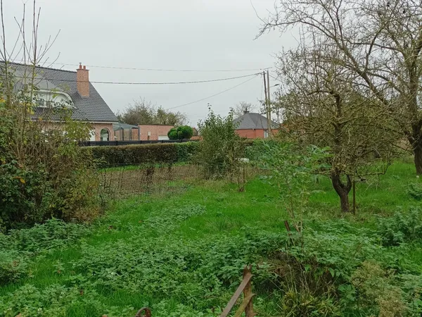 Terrain 702 m² 