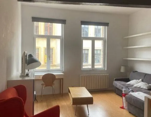 Studio 1 pièce 33 m² 