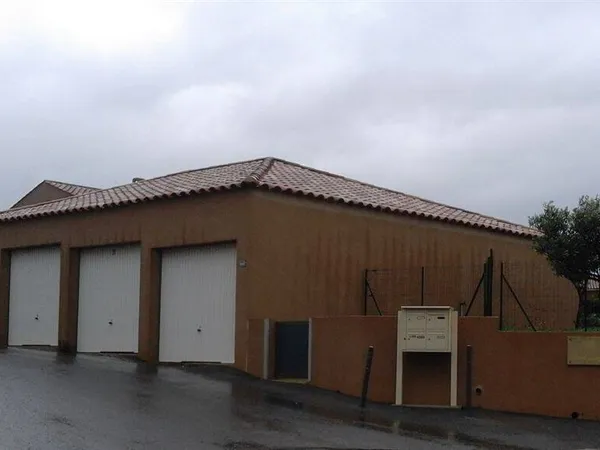 Parking 13 m² 