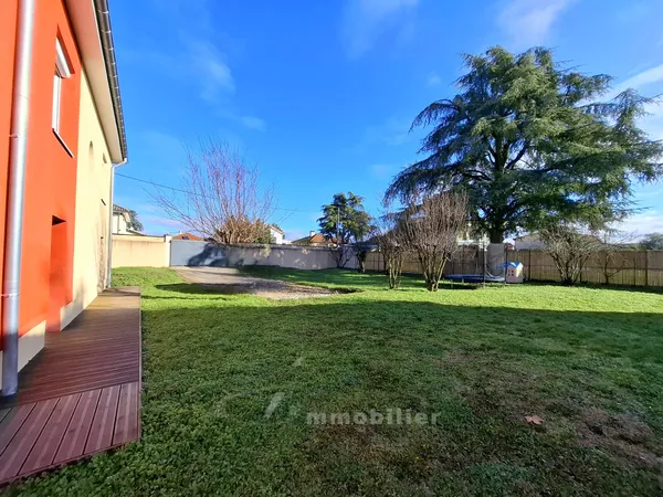 Terrain en individuel 925 m² 