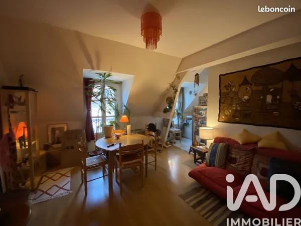 Studio 1 pièce 27 m² 