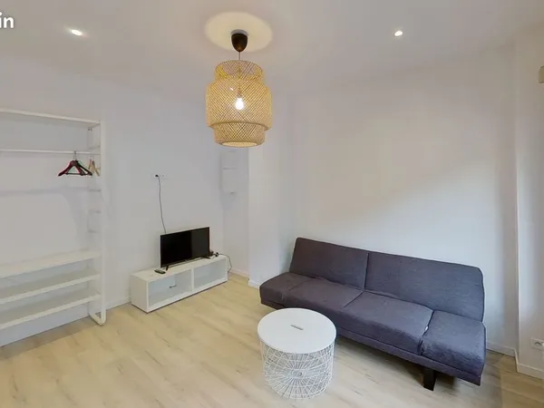 Appartement 1 pièce 15 m² 