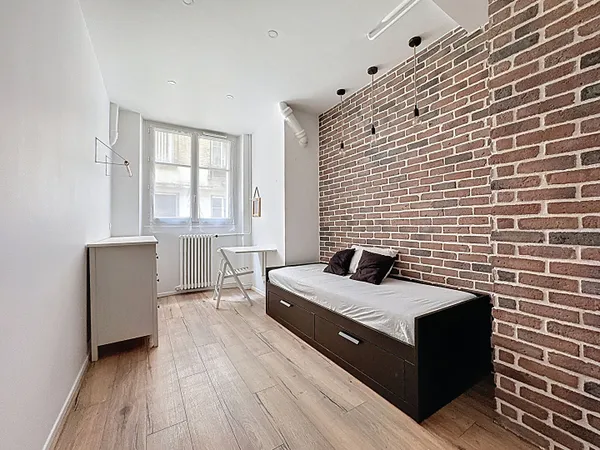 Studio 1 pièce 16 m² 