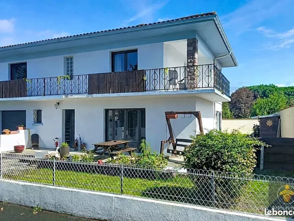 Maison 6 pièces 151 m² 