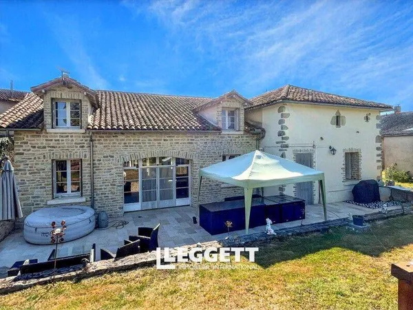 Maison 6 pièces 212 m² 