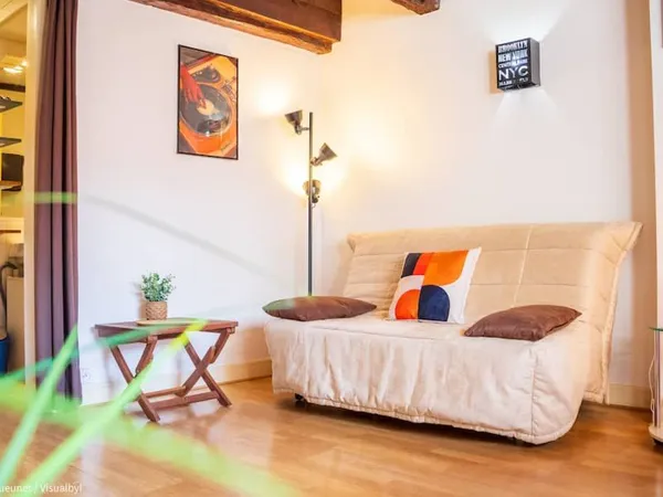 Studio 1 pièce 21 m² 