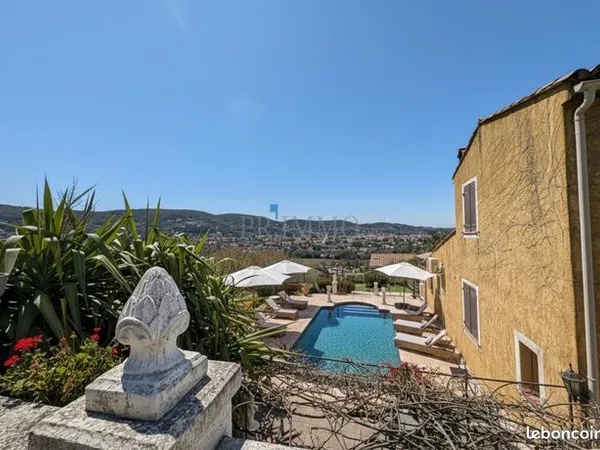 Maison 8 pièces 167 m² 
