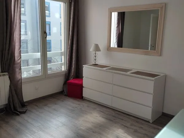 Studio meublé 