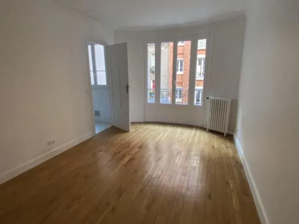 Studio 1 pièce 31 m² 