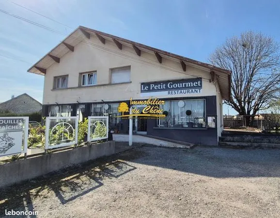 Maison 10 pièces 218 m² 