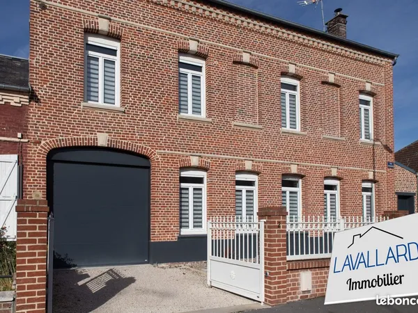 Propriété 10 pièces 260 m² 