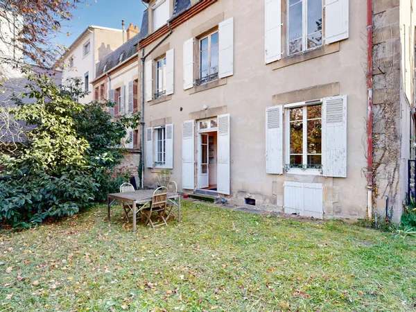 Appartement Moulins T4 avec jardin 