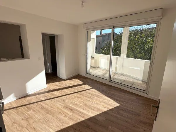 Appartement T2 avec terrasse 