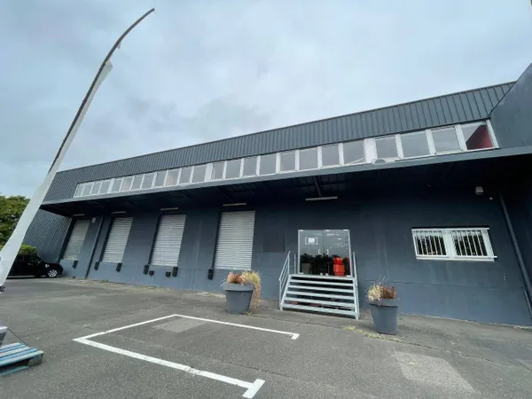 Bureau 6871 m² 