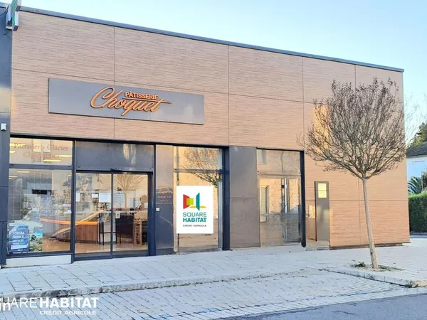 Local commercial 210 m² 