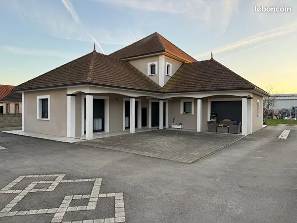 Maison 7 pièces 150 m² 