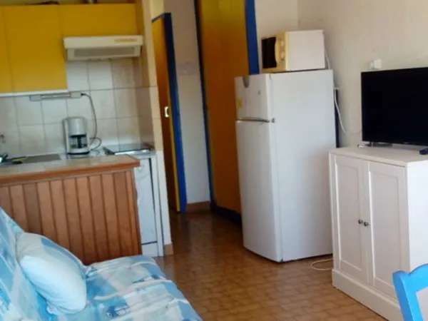 SETE vend studio vue mer 