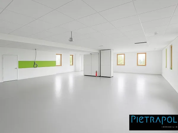 Bureaux 320 m² 