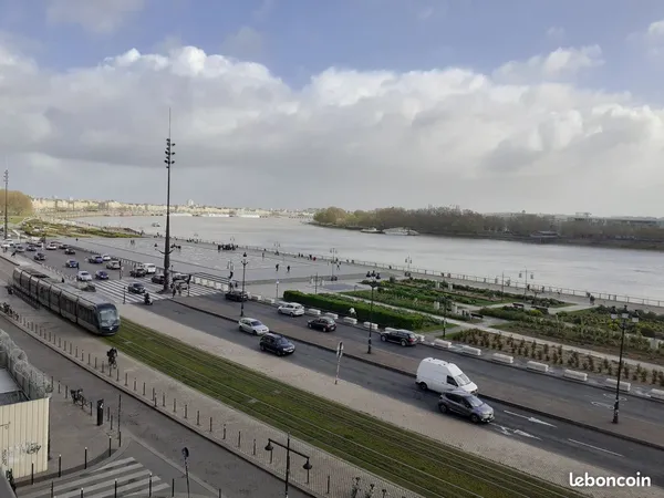 Appartement meublé T2 - Vue Garonne 