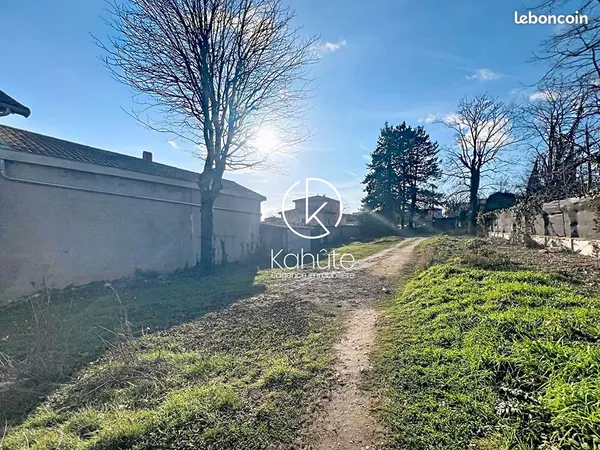 Terrain 911 m² CHAMPAGNE AU MONT D OR 