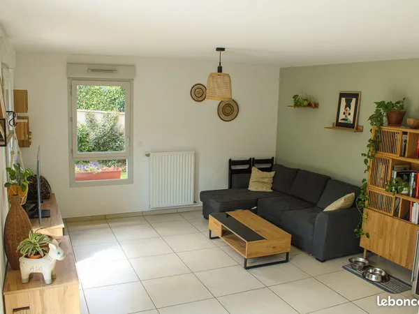 Appartement T3 avec jardin privatif 
