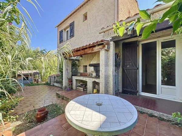 maison T5 de 108 m² proche commodités 