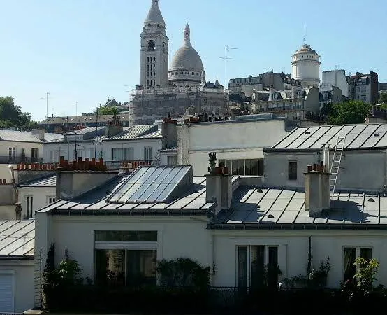 Loue Montmartre studio meublé tout confort 