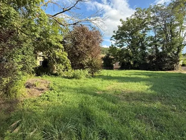 Terrain 650 m² Verze 