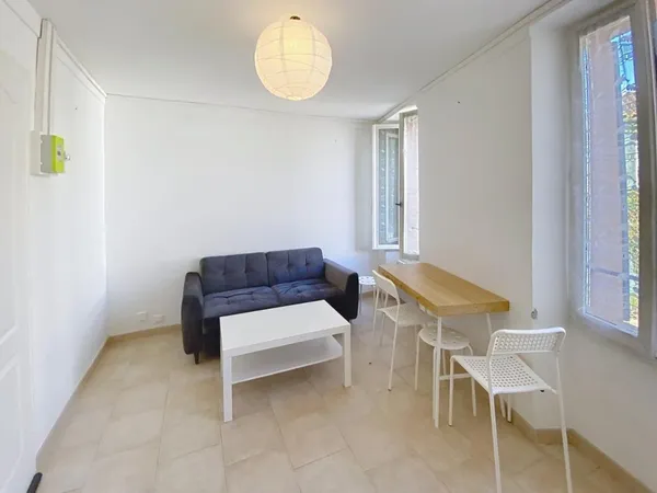 À louer - Bel appartement T2 dans résidence calme 