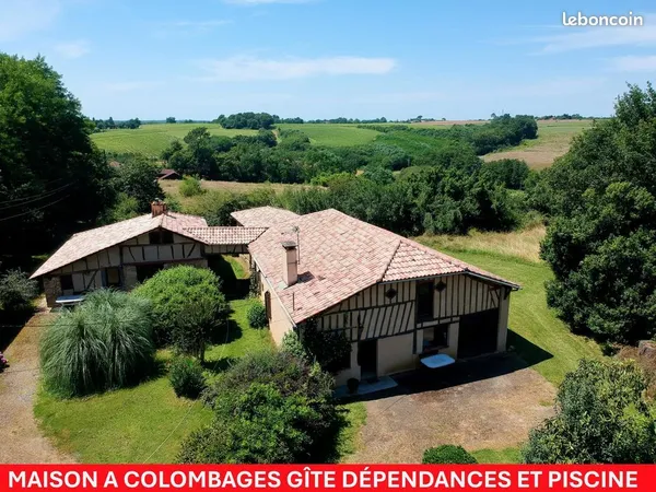 Propriété 10 pièces 183 m² 