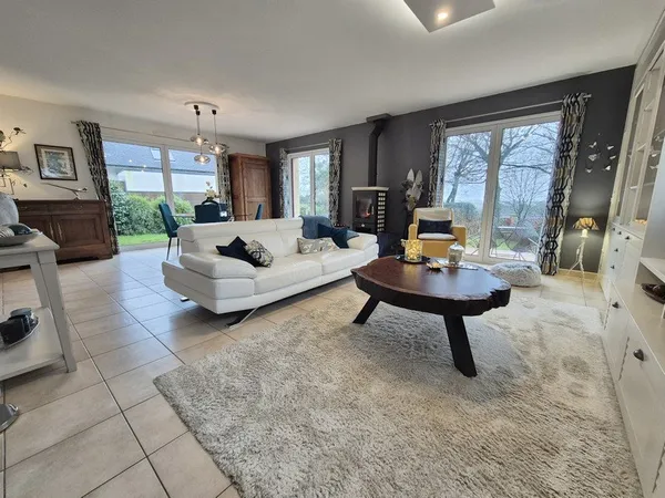 Maison Pluneret 7 pièce(s) 160.50 m2 