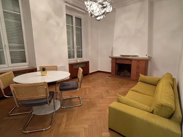 T2 meublé de 50 m² - Vienne (Quartier de la Pyramide) - Entièrement rénové avec charme 