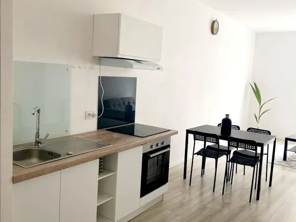Appartement meublé T3 Moderne Hypercentre avec Terrasse 
