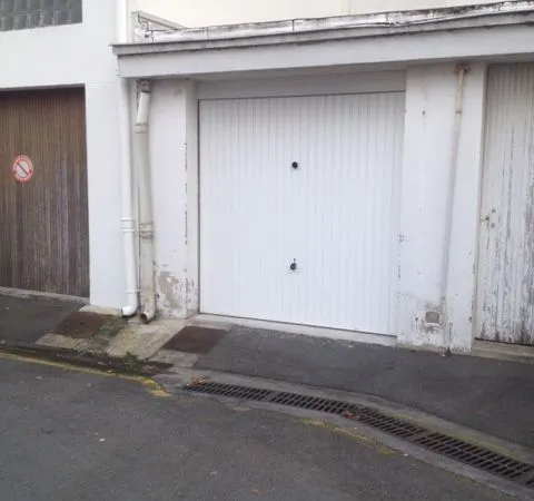 Garage individuel à louer - centre ville de Royan 
