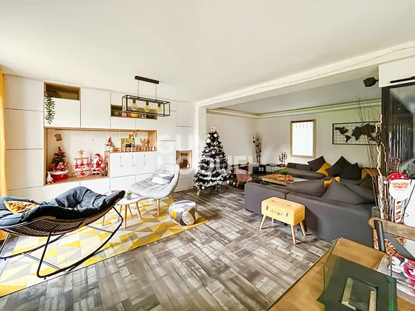Maison 7 pièce(s) 160 m2 