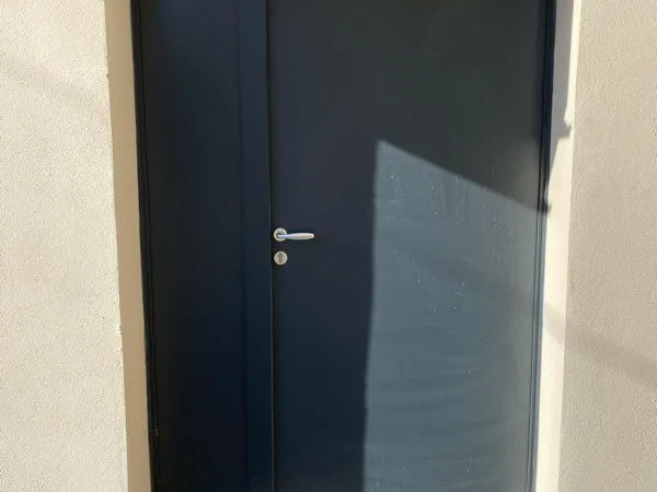 Location box 