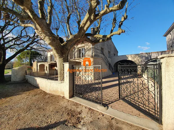 Maison 1 pièce 132 m² 